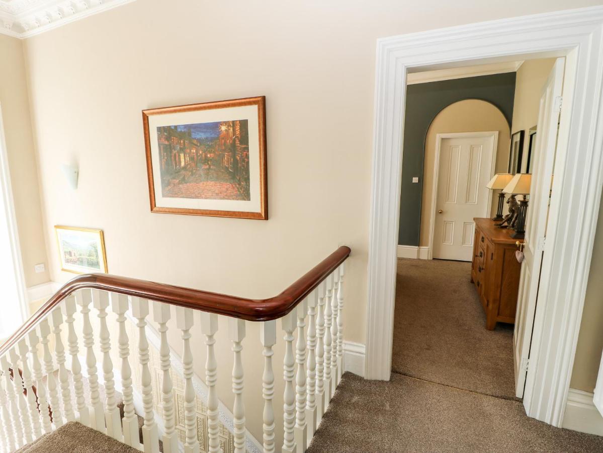Libby'S Place Keighley Extérieur photo